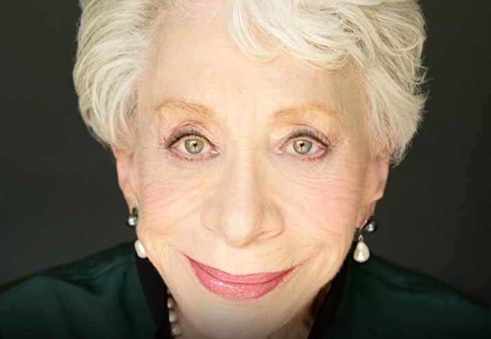 With heavy hearts, we announce the passing of this beloved actress who graced our screens for decades 😭